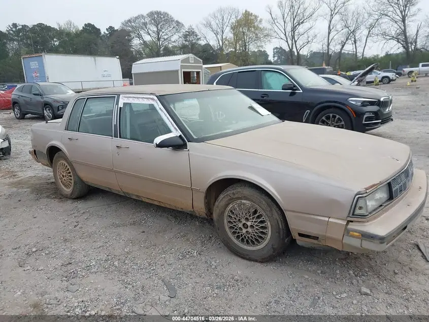 1990 OLDSMOBILE 98 Beige VIN: 1G3CX54C2L4309654