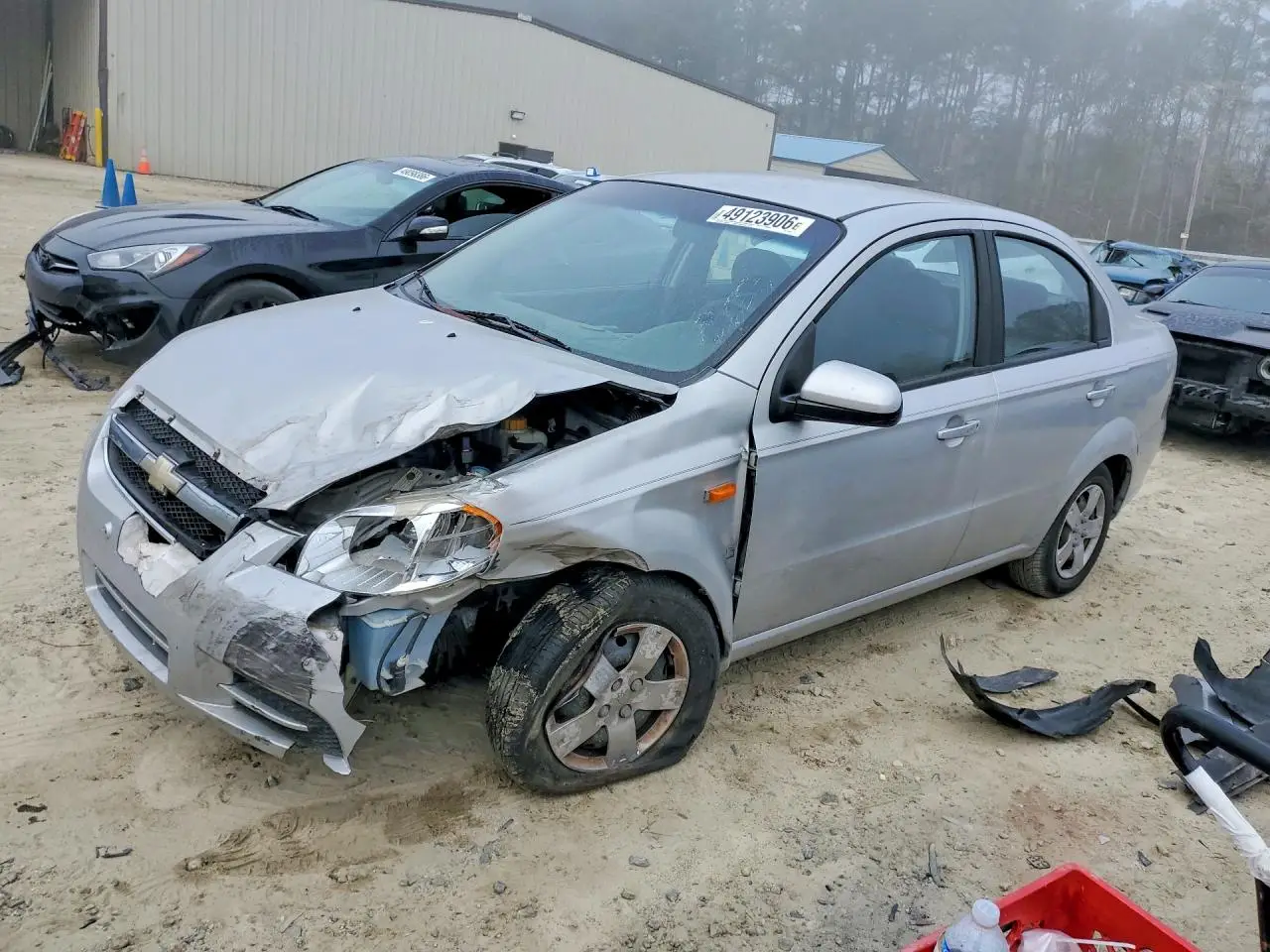 2007 CHEVROLET AVEO SILVER VIN: KL1TD56697B188257