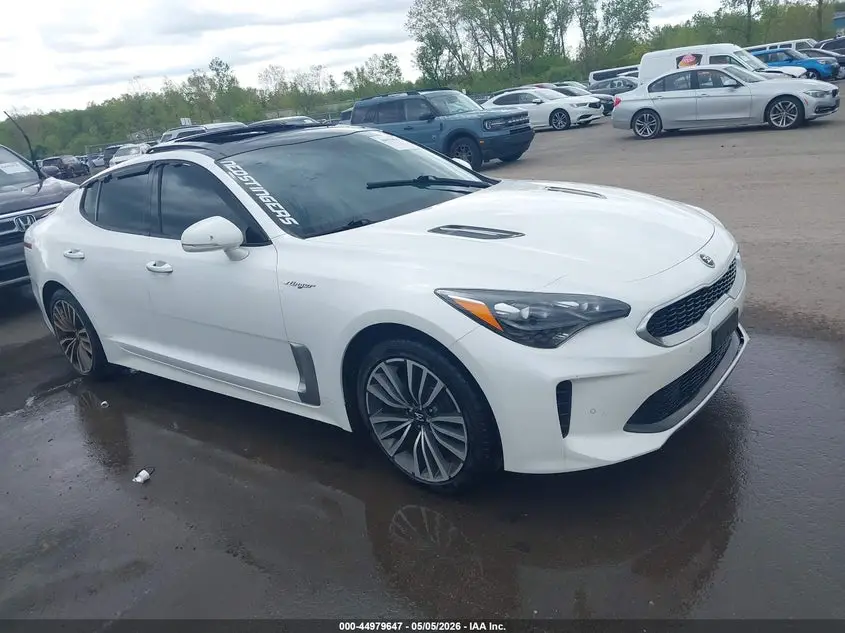 2018 KIA STINGER White VIN: KNAE25LA7J6010540