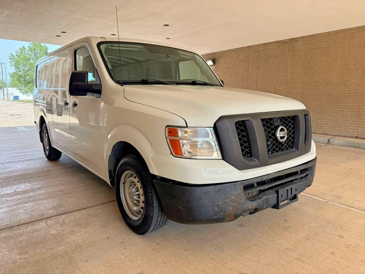2018 NISSAN NV WHITE VIN: 1N6BF0KMXJN800765