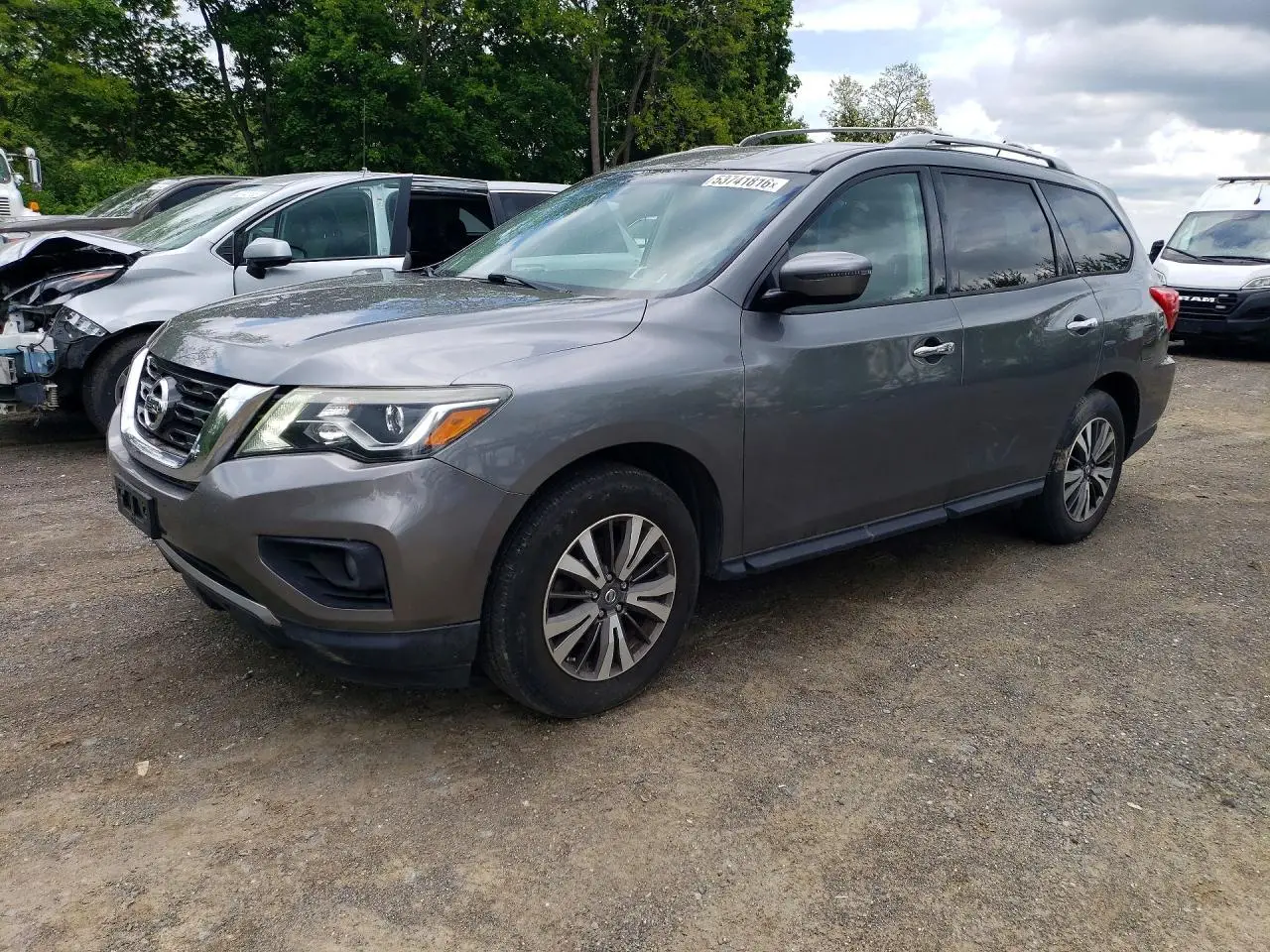 2017 NISSAN PATHFINDER GRAY VIN: 5N1DR2MM7HC643595