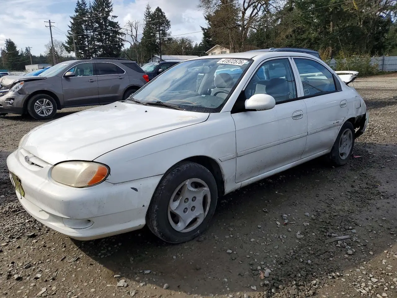 2001 KIA SEPHIA WHITE VIN: KNAFB121515049972