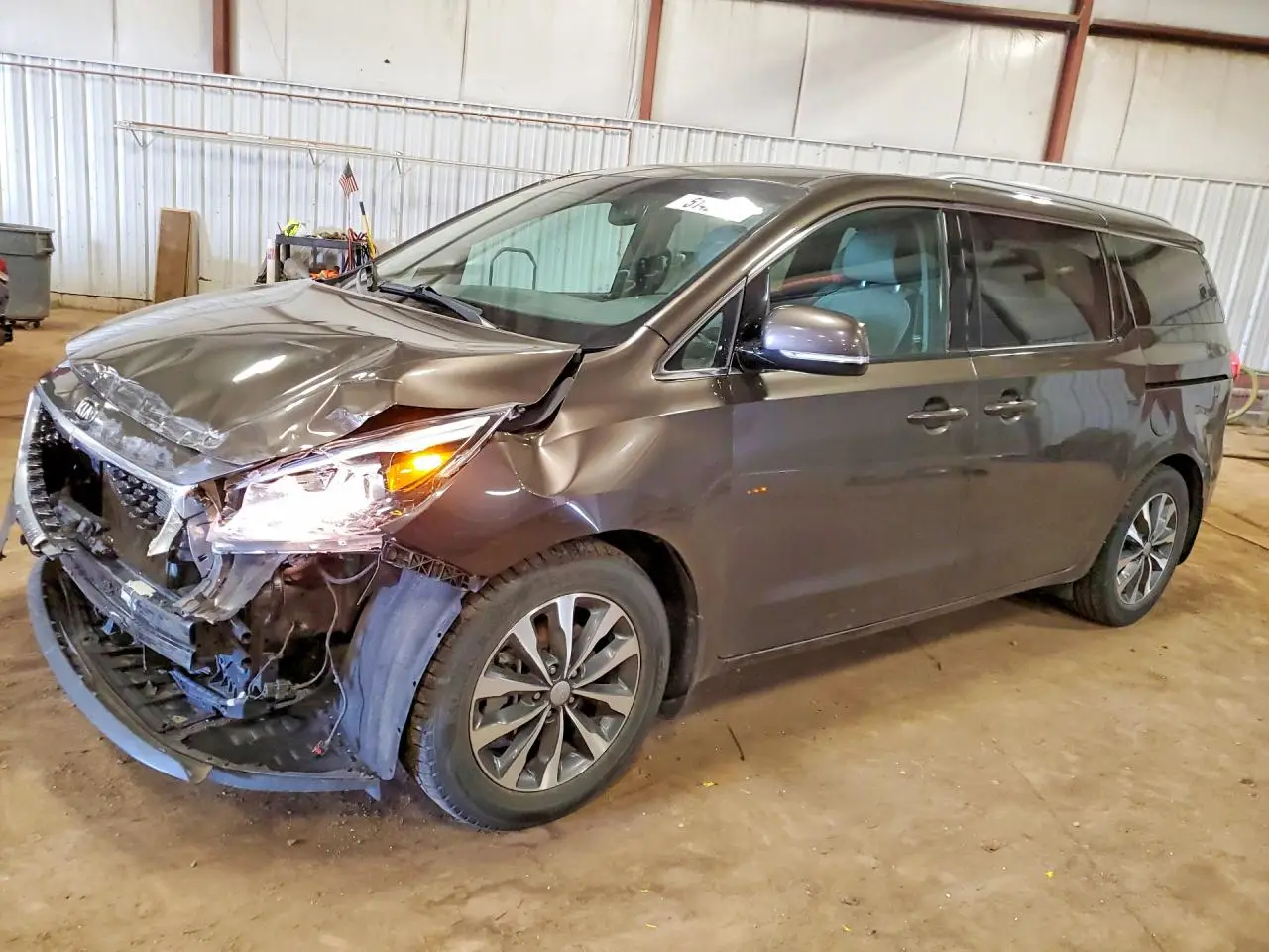 2016 KIA SEDONA BROWN VIN: KNDMC5C19G6170889