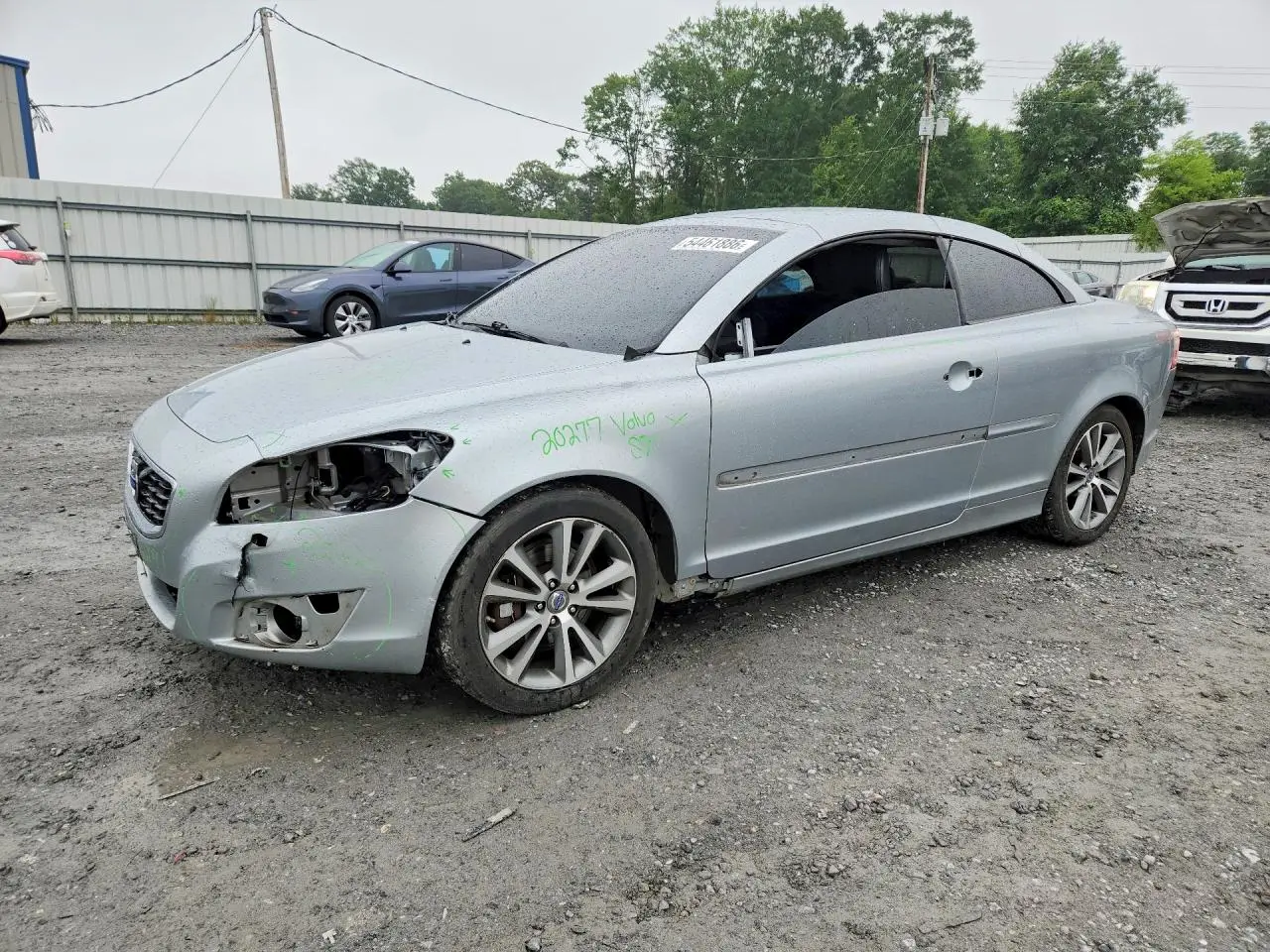 2011 VOLVO C70 SILVER VIN: YV1672MC7BJ108385